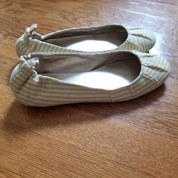 Gap yellow striped flats - Picture 3 of 5
